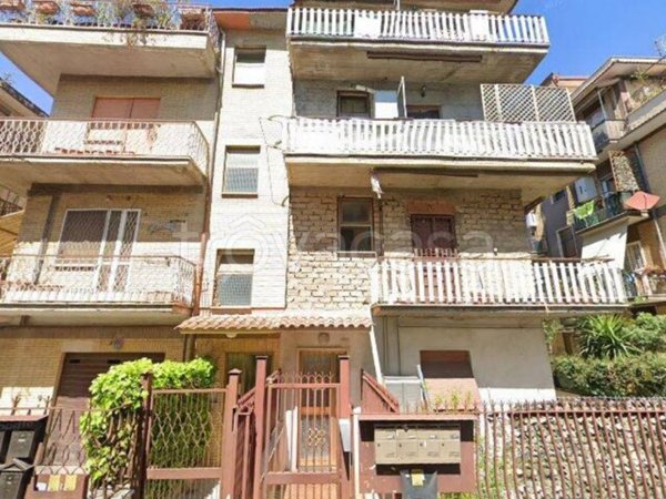 appartamento in vendita a Roma in zona Torre Angela