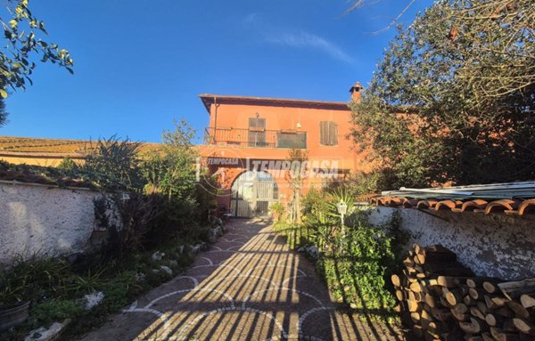 casa indipendente in vendita a Roma in zona Casalotti