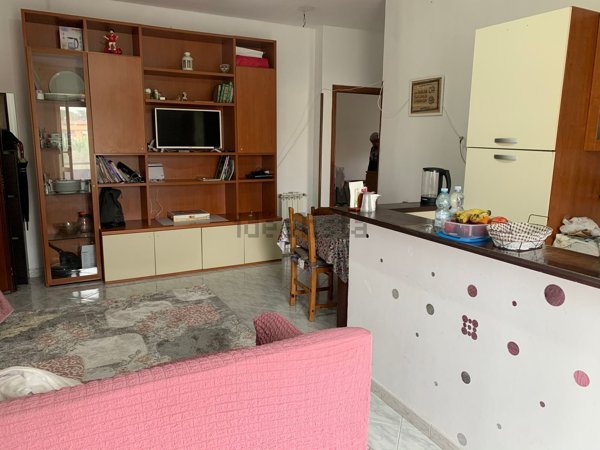 appartamento in vendita a Roma in zona Case Rosse