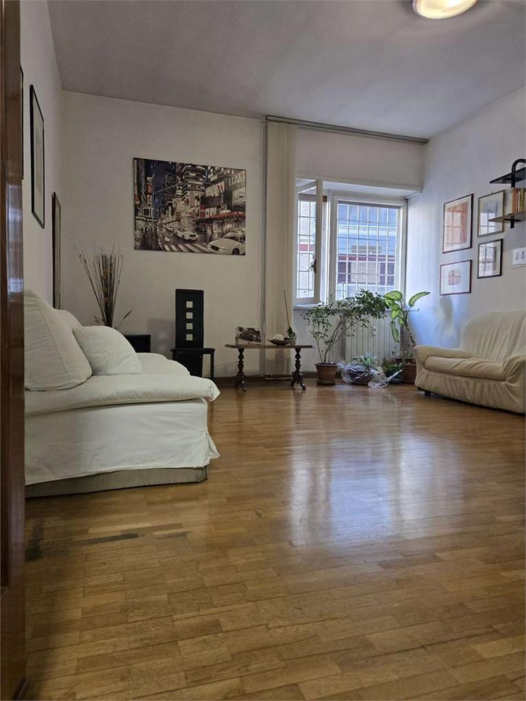 esavano in vendita a Roma