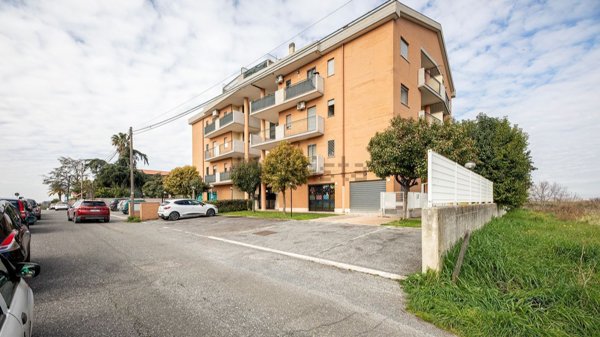 appartamento in vendita a Roma in zona Ponte Mammolo