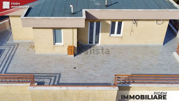 appartamento in vendita a Roma in zona Vitinia