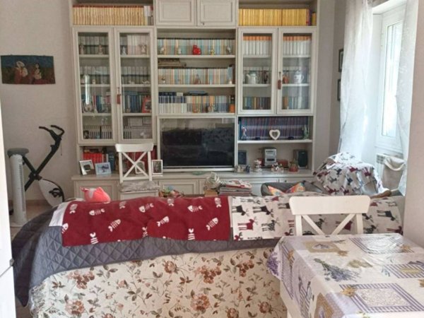 appartamento in vendita a Roma in zona Corviale