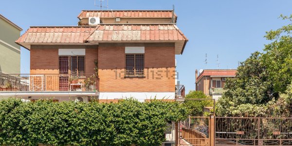 appartamento in vendita a Roma in zona Romanina