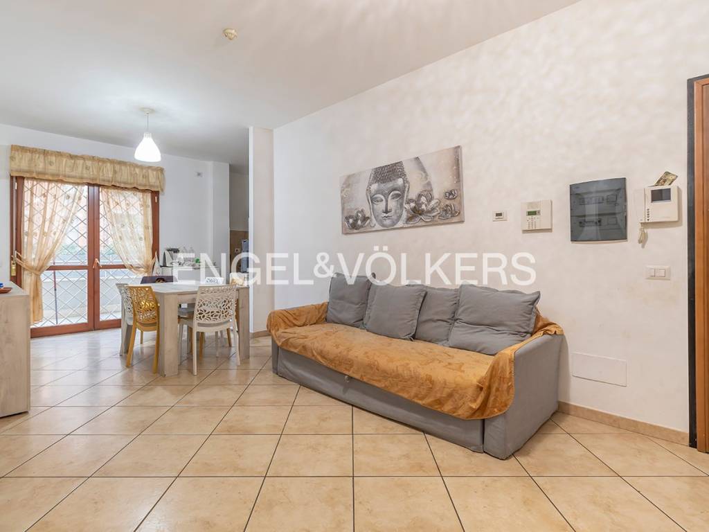 appartamento in vendita a Roma in zona Romanina