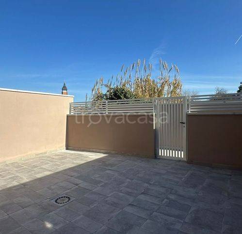 appartamento in vendita a Roma in zona Ponte di Nona