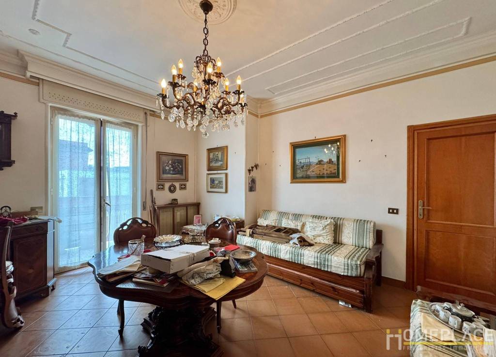 appartamento in vendita a Roma in zona Torre Angela