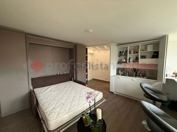 appartamento in vendita a Roma in zona San Saba - Ripa