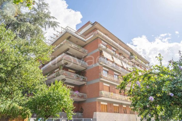appartamento in vendita a Roma in zona Ostiense