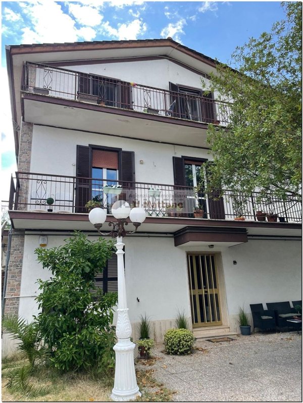 appartamento in vendita a Roma in zona Trigoria