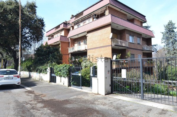 appartamento in vendita a Roma in zona EUR