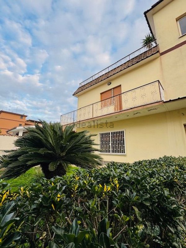 appartamento in vendita a Roma in zona Dragona/Bagnoletto