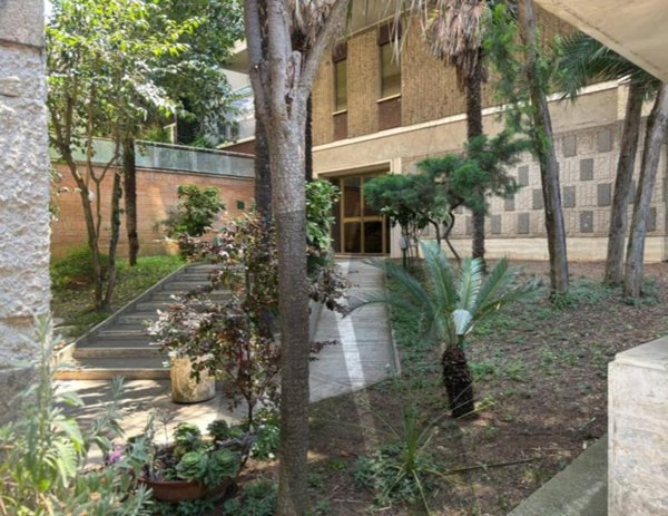 appartamento in vendita a Roma in zona Tomba di Nerone