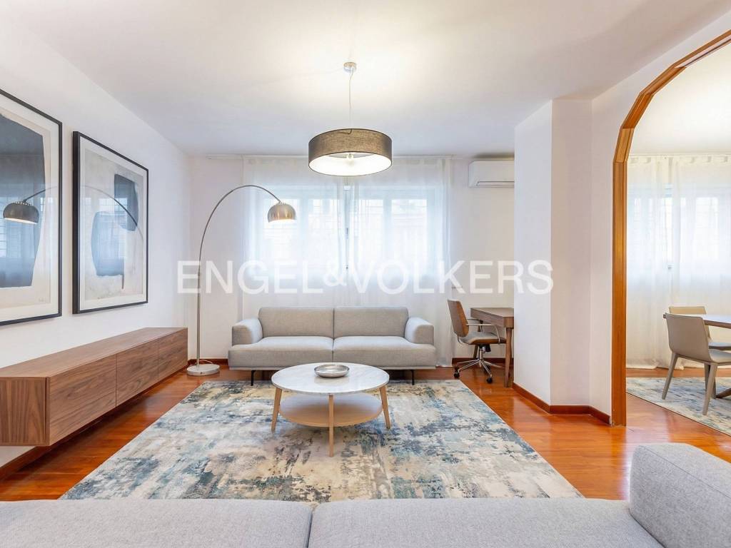 appartamento in vendita a Roma in zona Trastevere