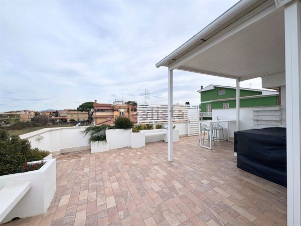 appartamento in vendita a Roma in zona Casal Morena