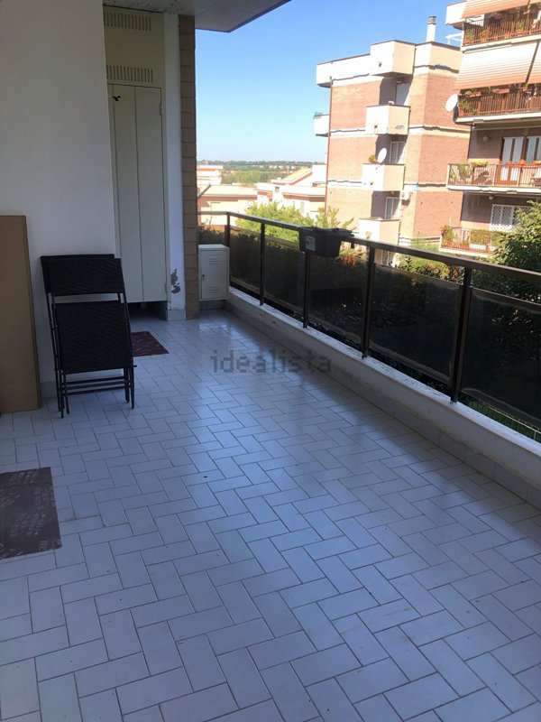 appartamento in vendita a Roma in zona Sette Bagni