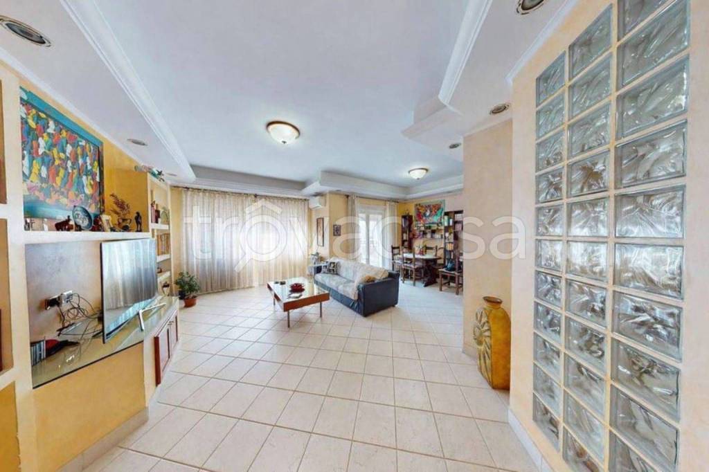 appartamento in vendita a Roma in zona Prenestino-Labicano