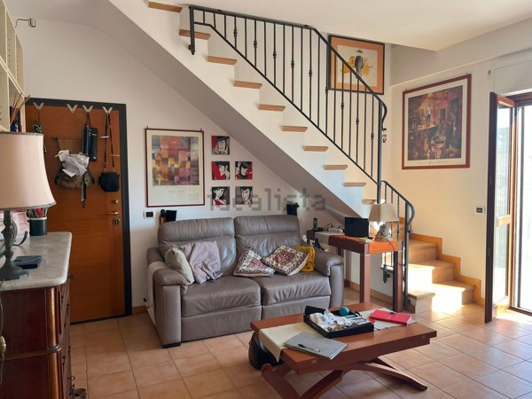 appartamento in vendita a Roma in zona Selva Candida