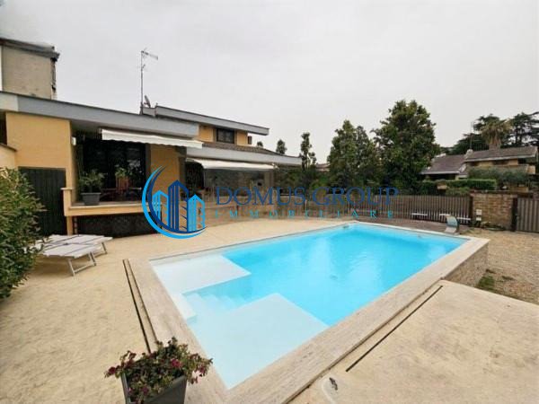 casa indipendente in vendita a Roma in zona Casal Monastero