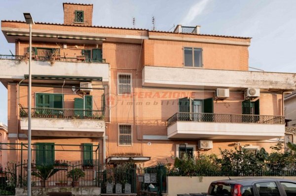 appartamento in vendita a Roma in zona Selva Candida
