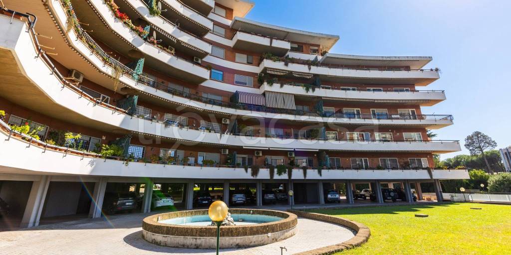 appartamento in vendita a Roma in zona Giuliano Dalmata