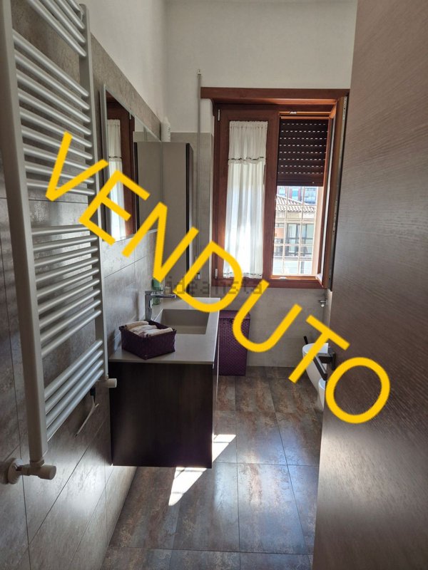 appartamento in vendita a Roma in zona Torre Spaccata