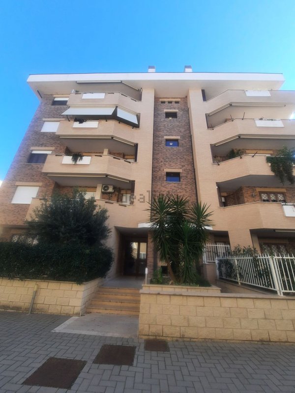 appartamento in vendita a Roma in zona Ponte Galeria