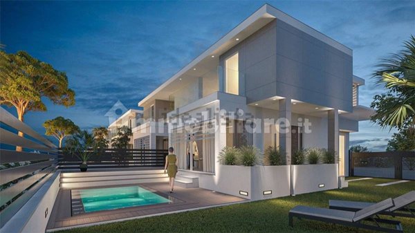 casa indipendente in vendita a Roma in zona Infernetto