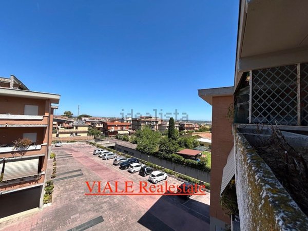 appartamento in vendita a Roma in zona Acilia