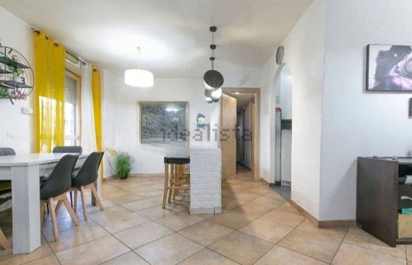 appartamento in vendita a Roma in zona Ostia