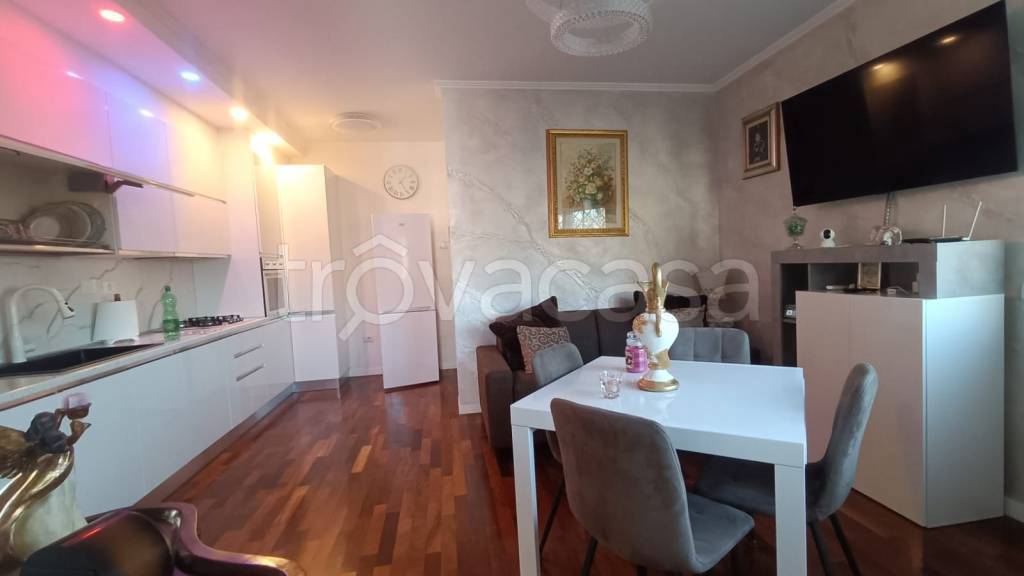 appartamento in vendita a Roma in zona Mezzocammino