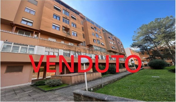 appartamento in vendita a Roma in zona Ardeatino