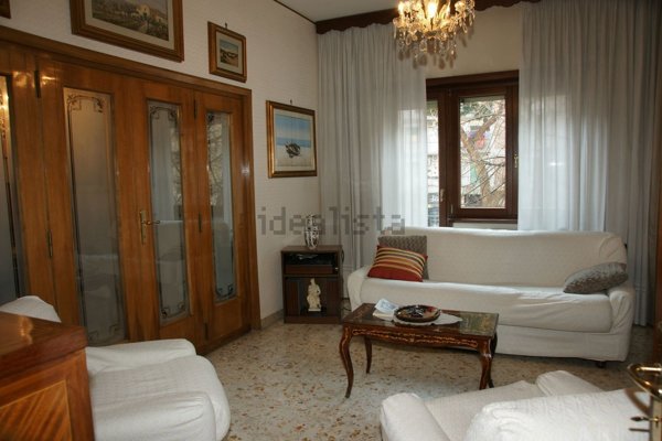 appartamento in vendita a Roma in zona Prenestino-Labicano