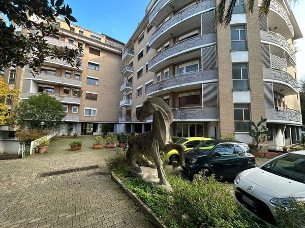 appartamento in vendita a Roma in zona Della Vittoria
