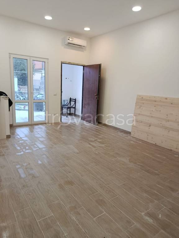 appartamento in vendita a Roma in zona Colle Prenestino