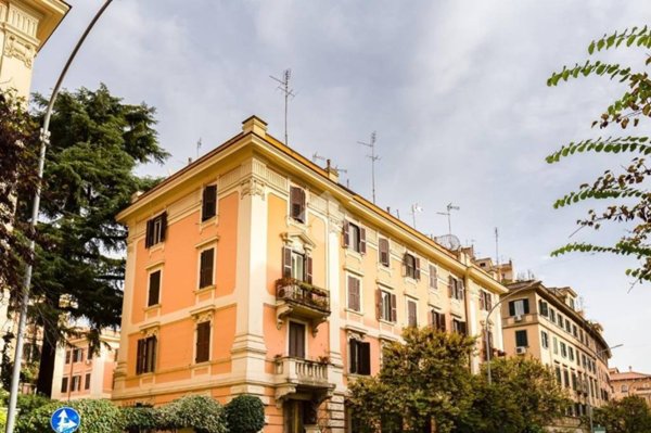 appartamento in vendita a Roma in zona Appio Latino