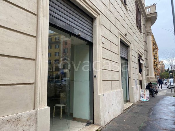 negozio in vendita a Roma in zona Trionfale