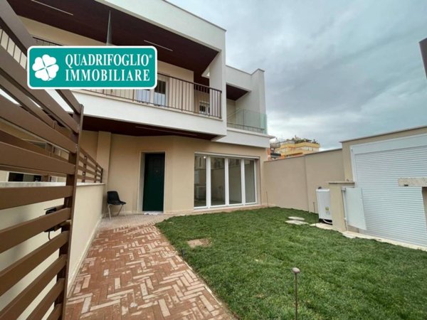 casa indipendente in vendita a Roma in zona Tuscolano