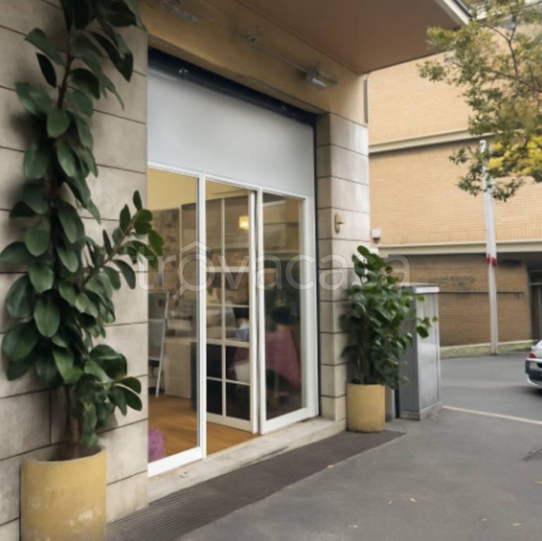 negozio in vendita a Roma in zona Gianicolense