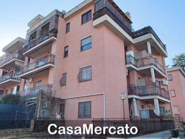 appartamento in vendita a Roma in zona Casal Morena