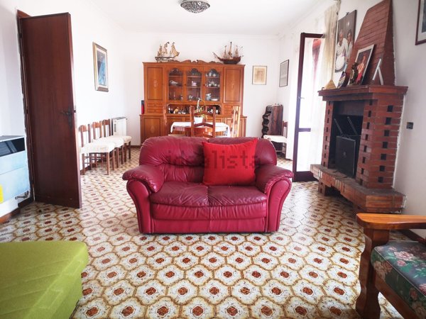 appartamento in vendita a Roma in zona Torre Angela