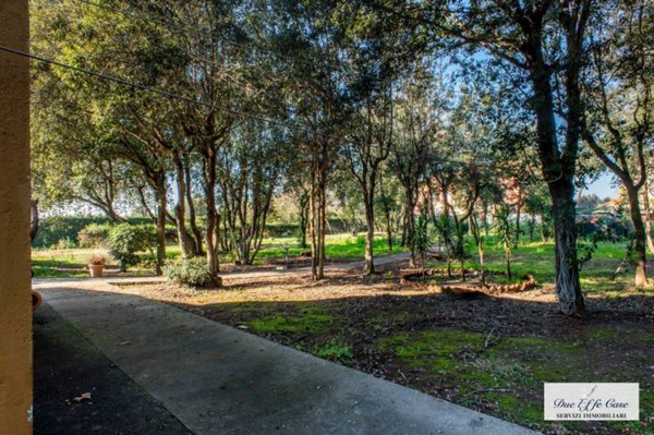 casa indipendente in vendita a Roma in zona Infernetto