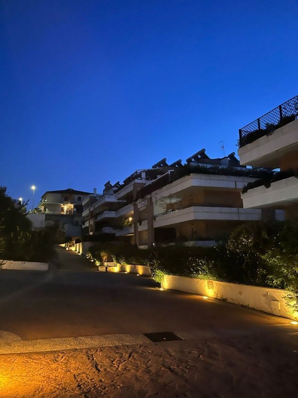 appartamento in vendita a Roma in zona Valle Muricana