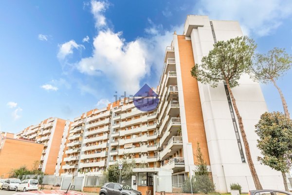 appartamento in vendita a Roma in zona Cinecittà