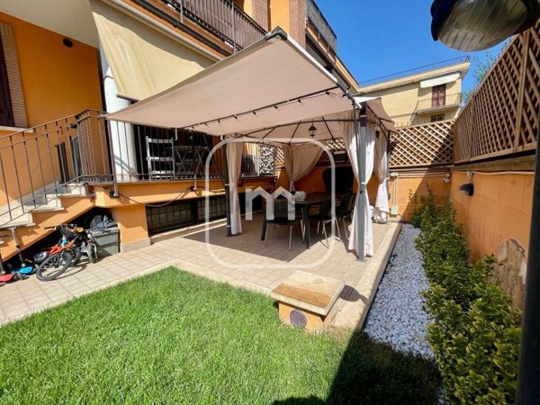 appartamento in vendita a Roma in zona Finocchio