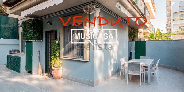 appartamento in vendita a Roma in zona Tor di Quinto