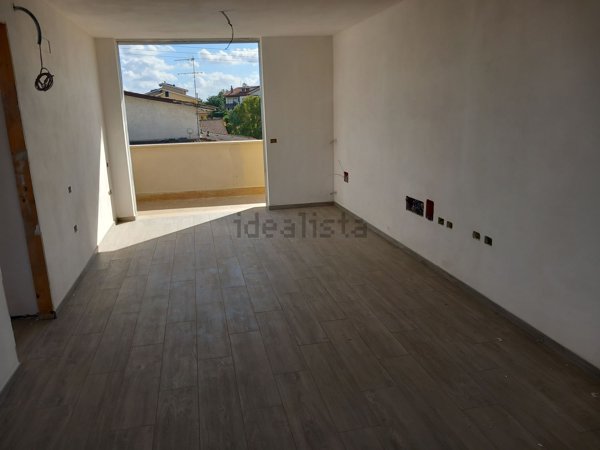 appartamento in vendita a Roma in zona Valle Muricana