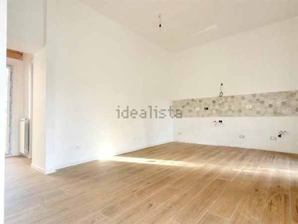 appartamento in vendita a Roma in zona Tuscolano