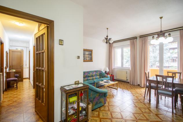 appartamento in vendita a Roma in zona Ardeatino