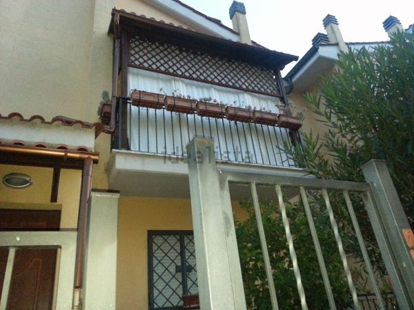 appartamento in vendita a Roma in zona Spregamore